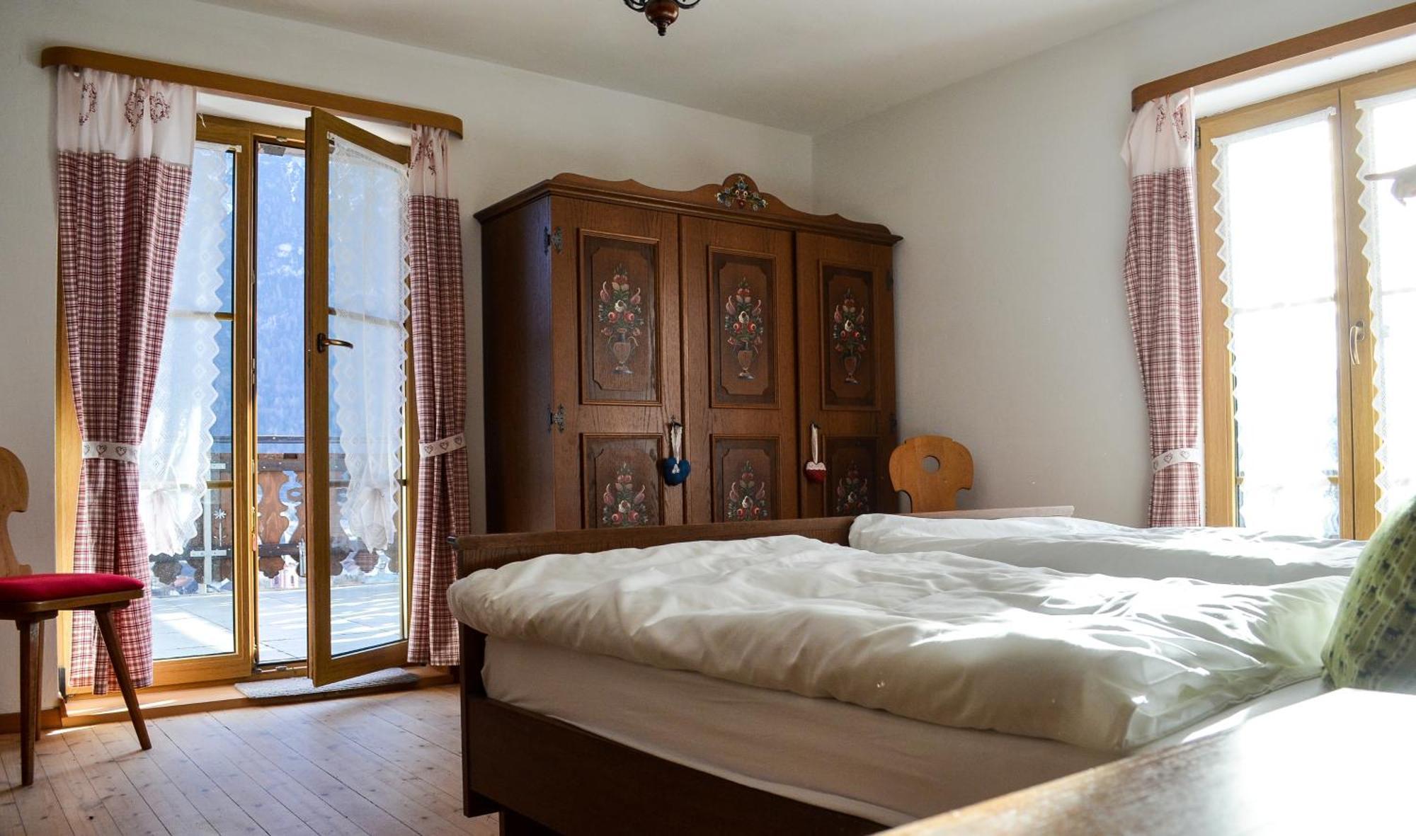 Berggasthof Karntner Alm Hotel Mittenwald Kültér fotó